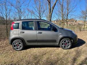 FIAT Panda Cross Elettrica/Benzina 2022 usata