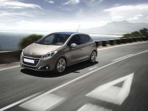 PEUGEOT 208 Diesel 2016 usata, Napoli