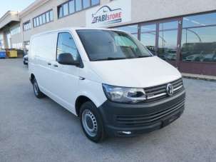 VOLKSWAGEN Transporter Diesel 2018 usata, Cuneo