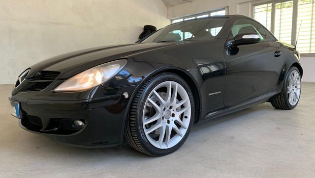 MERCEDES-BENZ SLK 200 Benzina 2007 usata, Milano foto