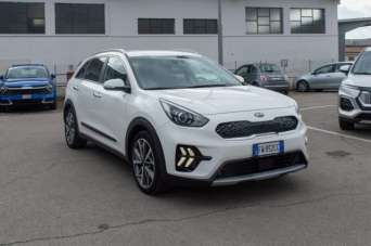 KIA Niro Elettrica/Benzina 2020 usata, Latina