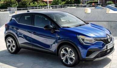 RENAULT Captur Benzina 2023 usata