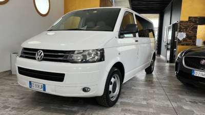 VOLKSWAGEN T5 Multivan Diesel 2010 usata, Cuneo