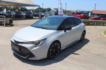 TOYOTA Corolla Elettrica/Benzina 2020 usata