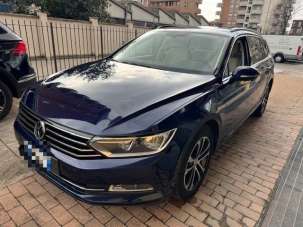 VOLKSWAGEN Passat Variant Diesel 2019 usata