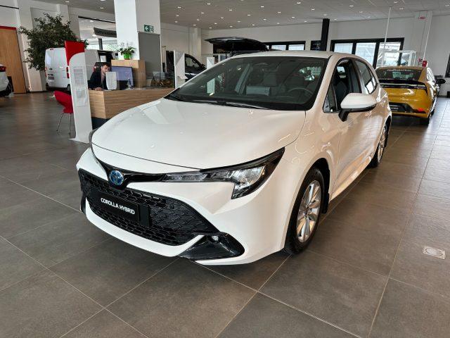 TOYOTA Corolla Elettrica/Benzina usata, Cuneo foto