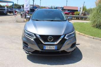 NISSAN Qashqai Benzina 2019 usata