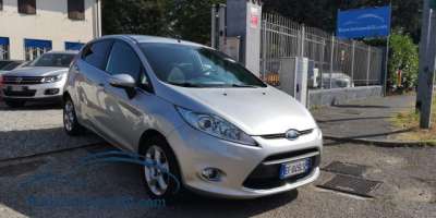 FORD Fiesta Benzina 2010 usata, Milano