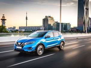 NISSAN Qashqai Benzina 2017 usata, Mantova