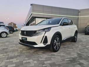 PEUGEOT 3008 Benzina 2022 usata