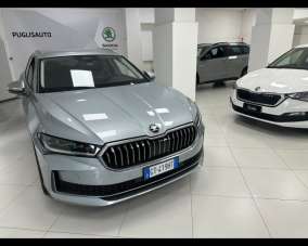 SKODA Superb Diesel 2024 usata