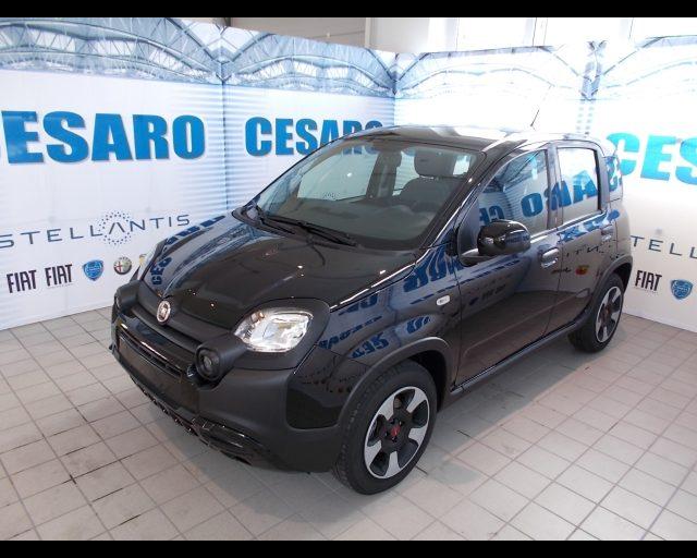 FIAT New Panda Elettrica/Benzina 2023 usata, Italia foto