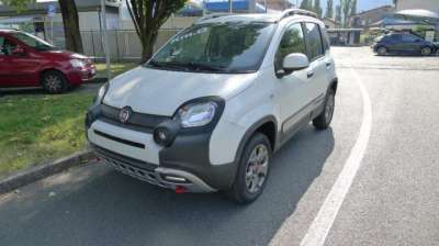 FIAT Panda Cross Benzina 2023 usata, Como