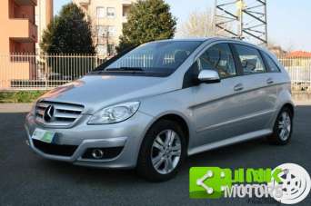 MERCEDES-BENZ CLA Diesel 2010 usata