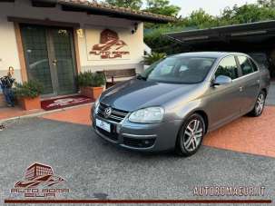 VOLKSWAGEN Jetta Benzina 2007 usata