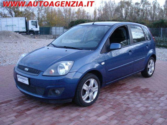 FORD Fiesta Benzina 2008 usata foto