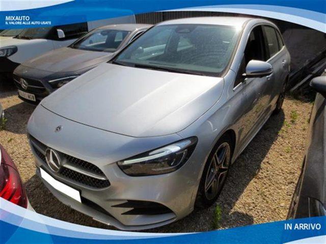 MERCEDES-BENZ B 180 Diesel 2023 usata foto