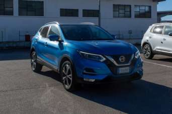 NISSAN Qashqai Benzina 2019 usata, Latina