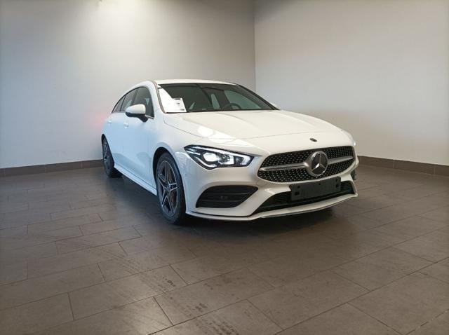 MERCEDES-BENZ CLA 200 Benzina 2023 usata foto