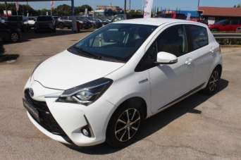 TOYOTA Yaris Elettrica/Benzina 2020 usata