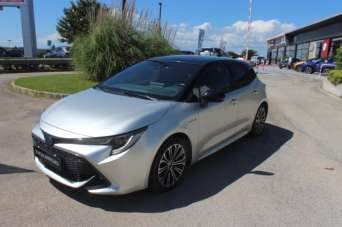 TOYOTA Corolla Elettrica/Benzina 2020 usata