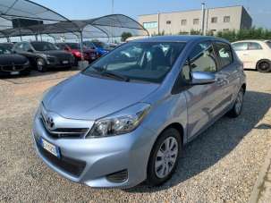 TOYOTA Yaris Benzina 2011 usata, Pavia