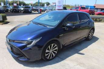 TOYOTA Corolla Elettrica/Benzina 2021 usata