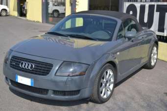 AUDI TT Benzina 2000 usata