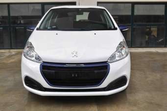 PEUGEOT 208 Benzina 2017 usata