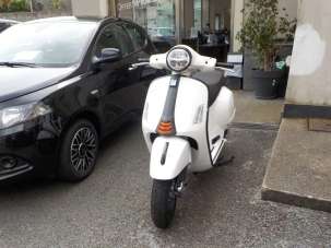 PIAGGIO Vespa GTS 300 Super Benzina km0, Napoli