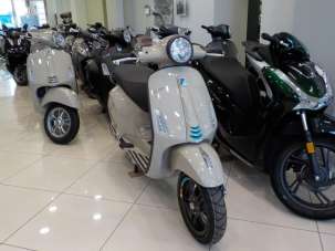 PIAGGIO Vespa 50 primavera Benzina km0, Napoli