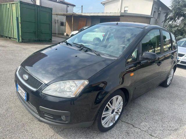 FORD Focus Benzina 2004 usata foto