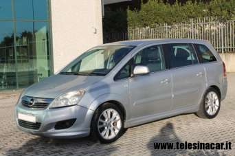 OPEL Zafira Benzina/GPL 2010 usata