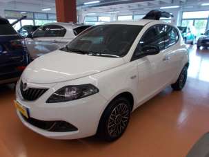 LANCIA Ypsilon Elettrica/Benzina 2024 usata, Torino