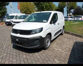 OPEL Combo Diesel 2024 usata