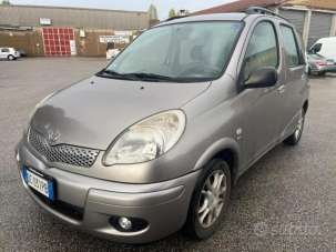 TOYOTA Yaris Benzina 2006 usata