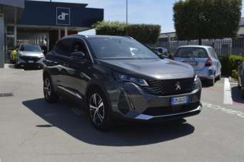 PEUGEOT 3008 Benzina 2023 usata, Latina