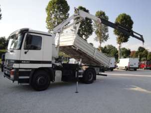 MERCEDES-BENZ Actros 1831 con Gru e Ribaltabile Diesel 1999 usata, Treviso