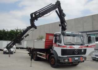 MERCEDES-BENZ 18.27 RIB CON GRU HIAB 160 E GIP Diesel 1992 usata, Treviso