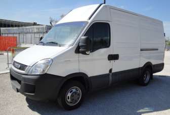 IVECO Daily LH2  35 C 13 HPI 2.2 130 CV Pneumatico Diesel 2010 usata, Treviso