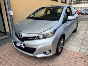 TOYOTA Yaris Benzina 2014 usata