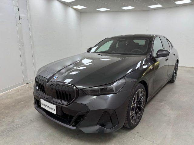 BMW 520 Elettrica/Diesel usata foto