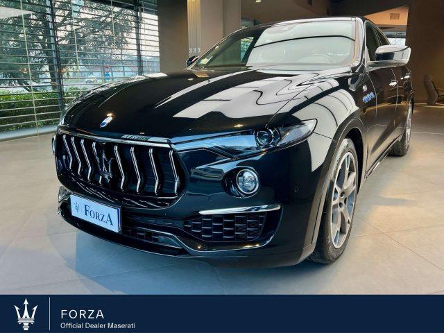 MASERATI Levante Elettrica/Benzina 2022 usata, Torino foto