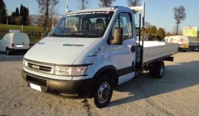 IVECO LKW/TRUCKS Diesel 2006 usata, Treviso