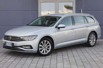 VOLKSWAGEN Passat Diesel 2021 usata, Piacenza