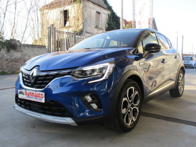 RENAULT Captur Benzina 2021 usata foto