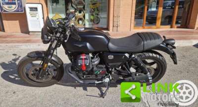 MOTO GUZZI V7 Benzina 2022 usata