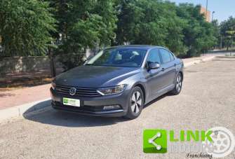 VOLKSWAGEN Passat Diesel 2016 usata