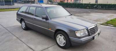 MERCEDES-BENZ E 200 Benzina 1994 usata, Verona