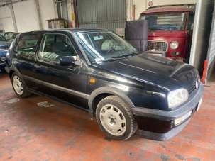 VOLKSWAGEN Golf Benzina 1994 usata